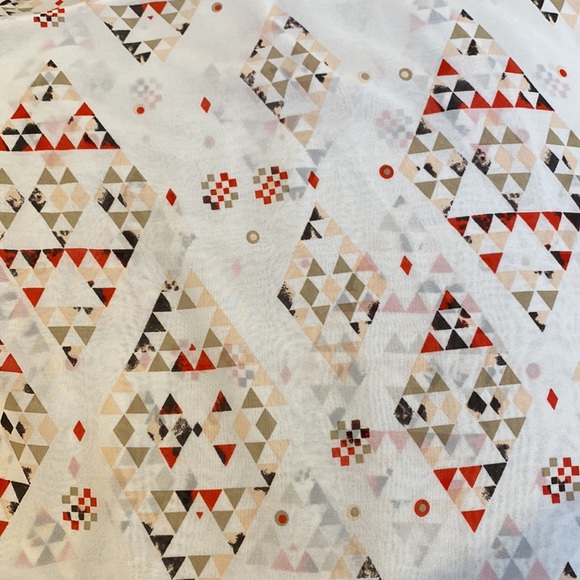 🔺Suzannegrae - Chiffon blouse with triangle patterns AUS 18 📐 - Picture 8 of 8